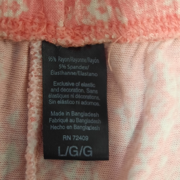 Peach & White Print Pyjama Short Set - Picture 11 of 11